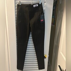 Kohl’s Women’s Black Plaid Leggings